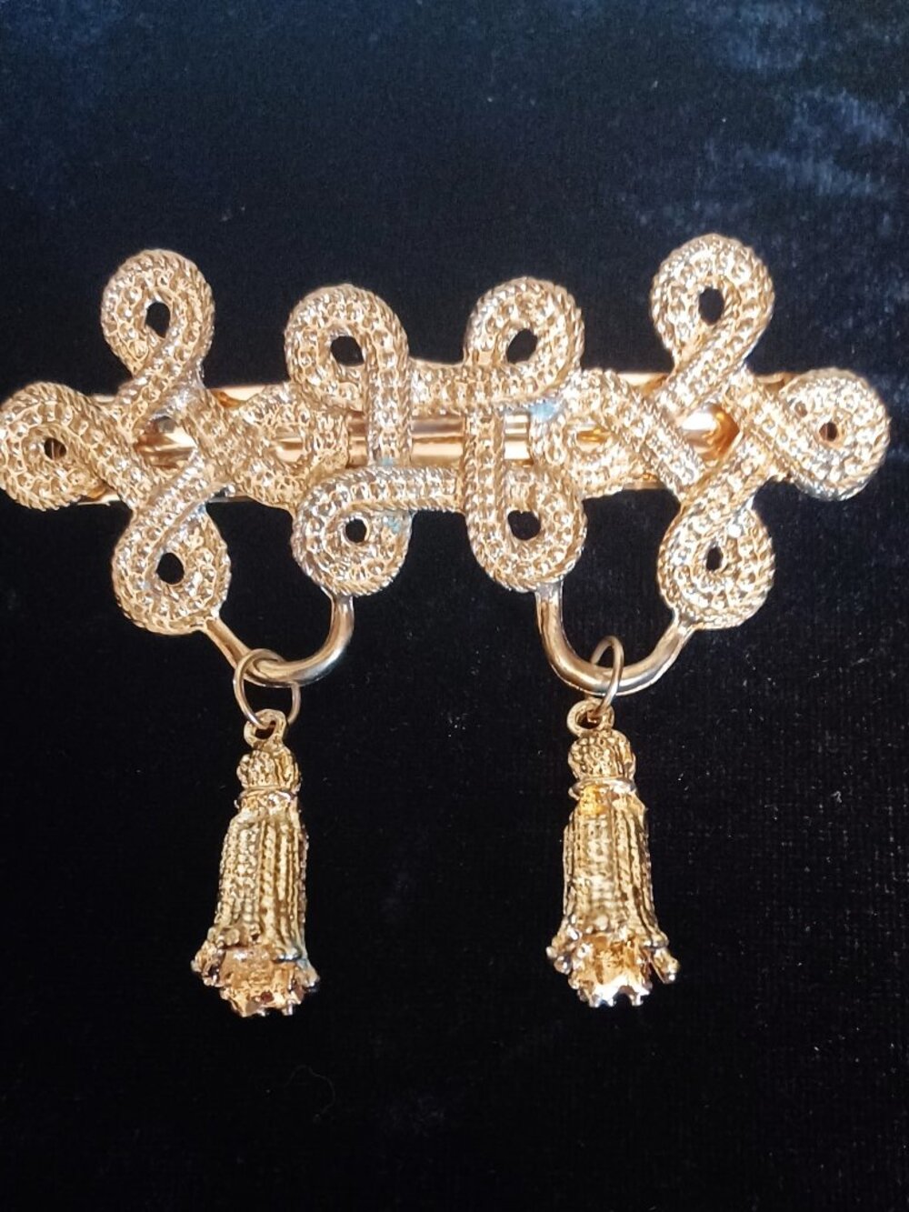 Vintage 4" Gold-Tone Barrett